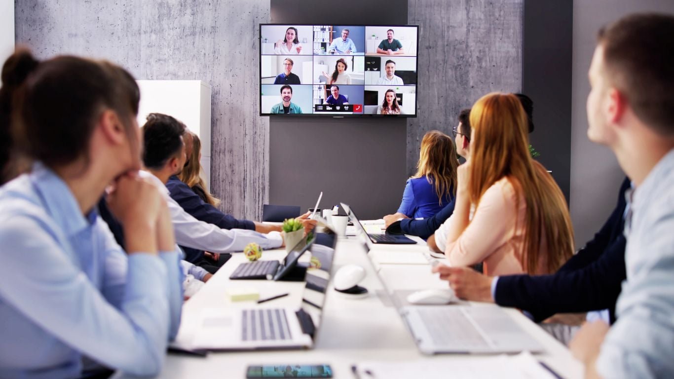 Hybrid Work in the Philippines: Do You Still Need an Office?