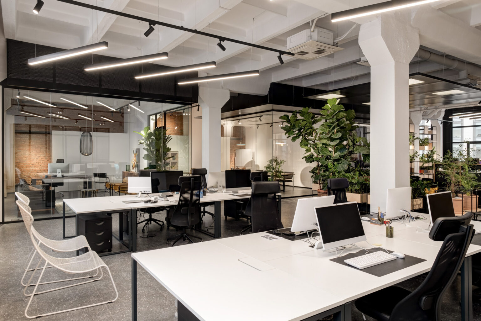Virtual Office vs Coworking vs Private Office in Makati City: Which Should You Choose?